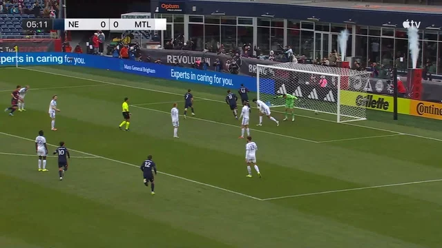 New England Revolution Hadapi CF Montréal di MLS