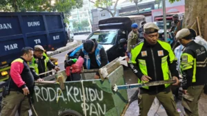 Penindakan Terhadap Kaum Tunawisma di Berbagai Kota