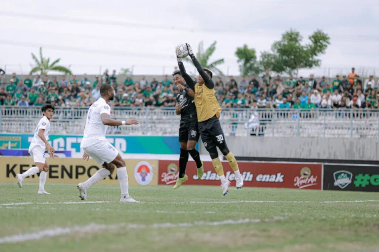 Piala Dunia 2026: Gol Bunuh Diri Pimpin Top Skor, Persebaya Siap Bersaing di Liga 1