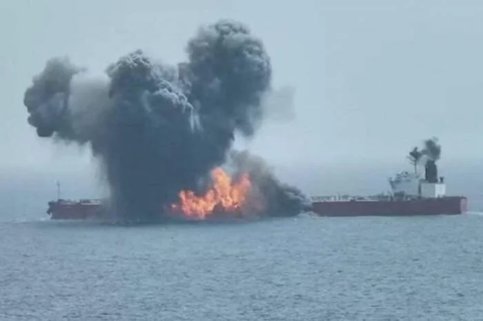 Selat Hormuz Kembali Memanas, Kapal Tanker Diserang