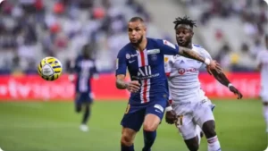 Liga Prancis: PSG Rekrut Gelandang Serang Timnas Prancis Maghnes Akliouche