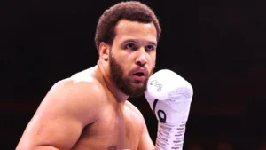 Moses Itauma Siap Raih Gelar IBF Setelah Oleksandr Usyk Mengundurkan Diri